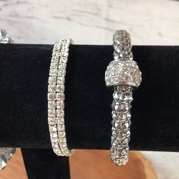 4 Stretch Bracelets in Various Styles Crystal, Animal Print, Bling‎ - Picture 3 of 13